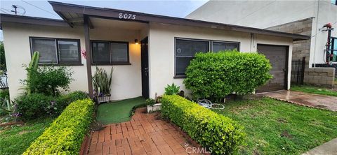 8075 Yorktown Huntington Beach CA 92646
