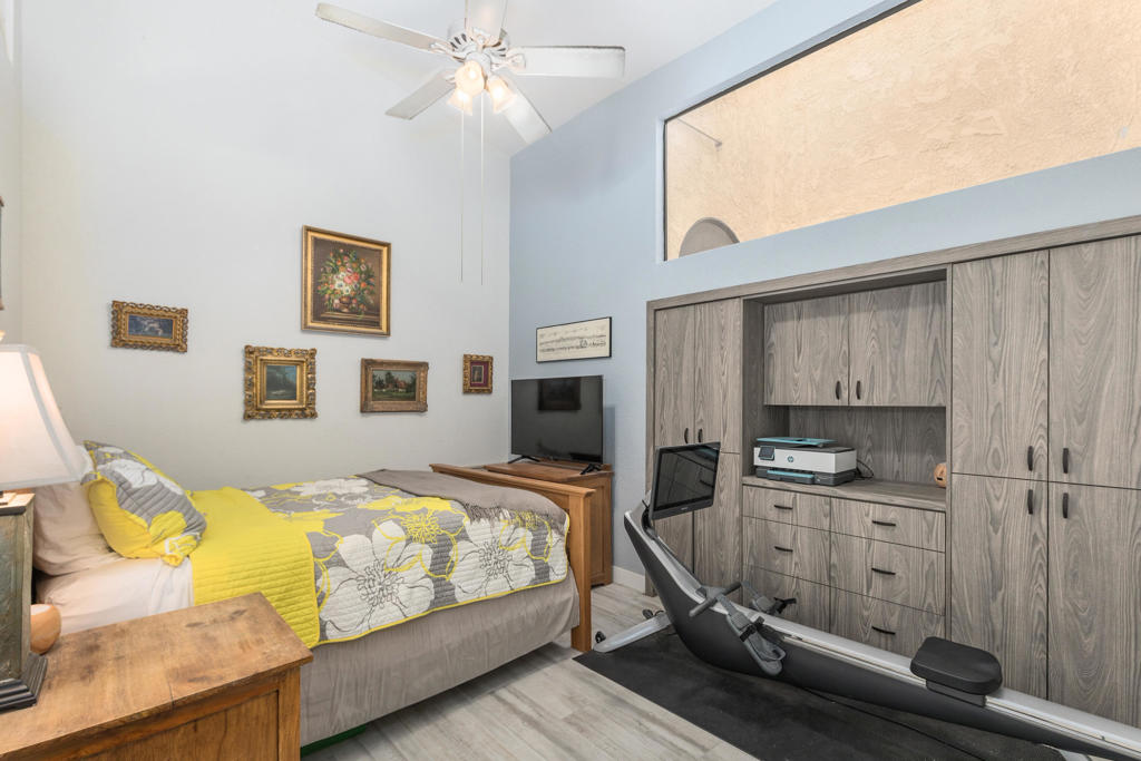 Woodhaven Country Cl - Residential