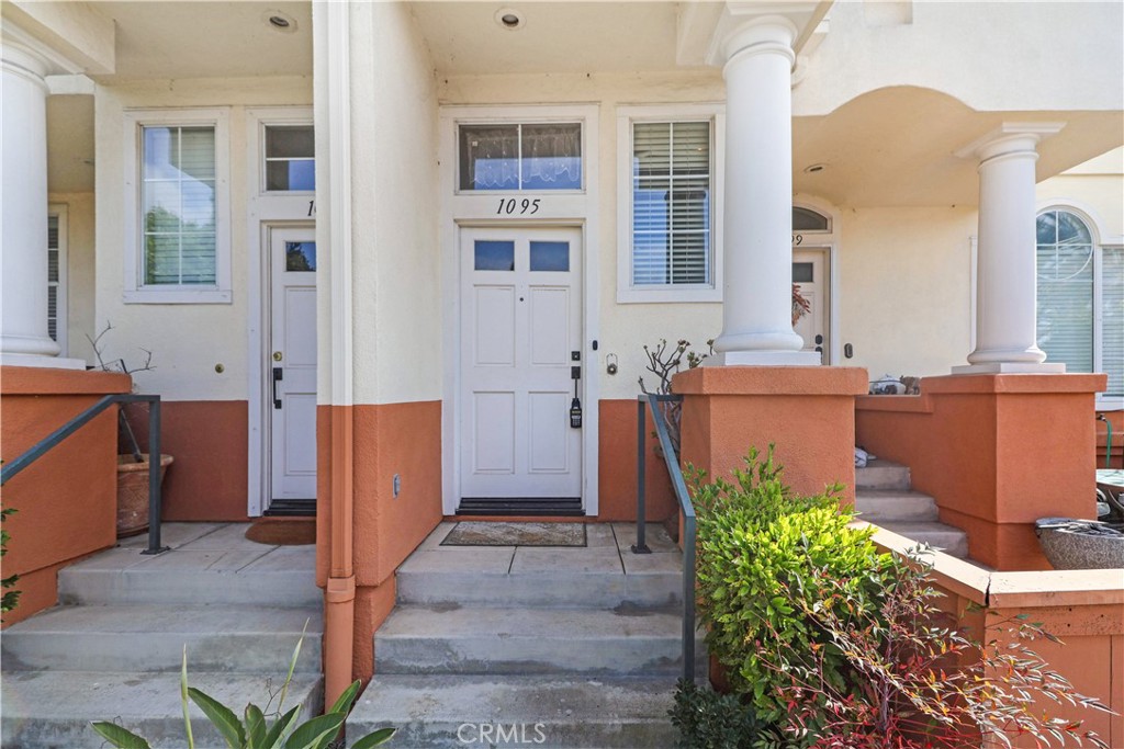 Welcome to this upgraded, beautiful Anaheim Hills Summit Renaissance Condo. Offering a perfect blend of style, beautifully updated 3 Bedroom, 2Bath
condo, offers 1,184 sq ft of living space and features central air, and heat for your comfort. Upgraded Laminate floors, elegant granite counter tops,
stainless steel appliances, crown Mouldings, a beautiful fireplace, with a decorative mantel. The open concept living space is perfect for relaxing and
entertaining. Step outside to your private balcony, perfect for enjoying the California sunshine and a cozy spot for your morning coffee and evening relaxation.Upstair washer and dryer, modernized bathrooms with updated fixtures and lightings. Spacious Master bedroom with a master bathroom that includes dual sinks and connected walk in closet. The two-car tandem garage is equipped with built in storage cabinet. This property is situated in a secure Summit Renaissance Homeowners association, which is beautifully landscaped and offers access to community pool. Situated in a gated community that offers access to a resort style amenities and picnic areas.
Don't miss the opportunity to own this stunning home in a vibrant community.