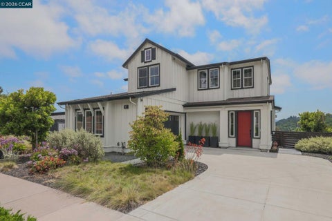 Photo of 38 Fiddleneck Way WAY, Orinda, CA 94563 (MLS # 41138943)