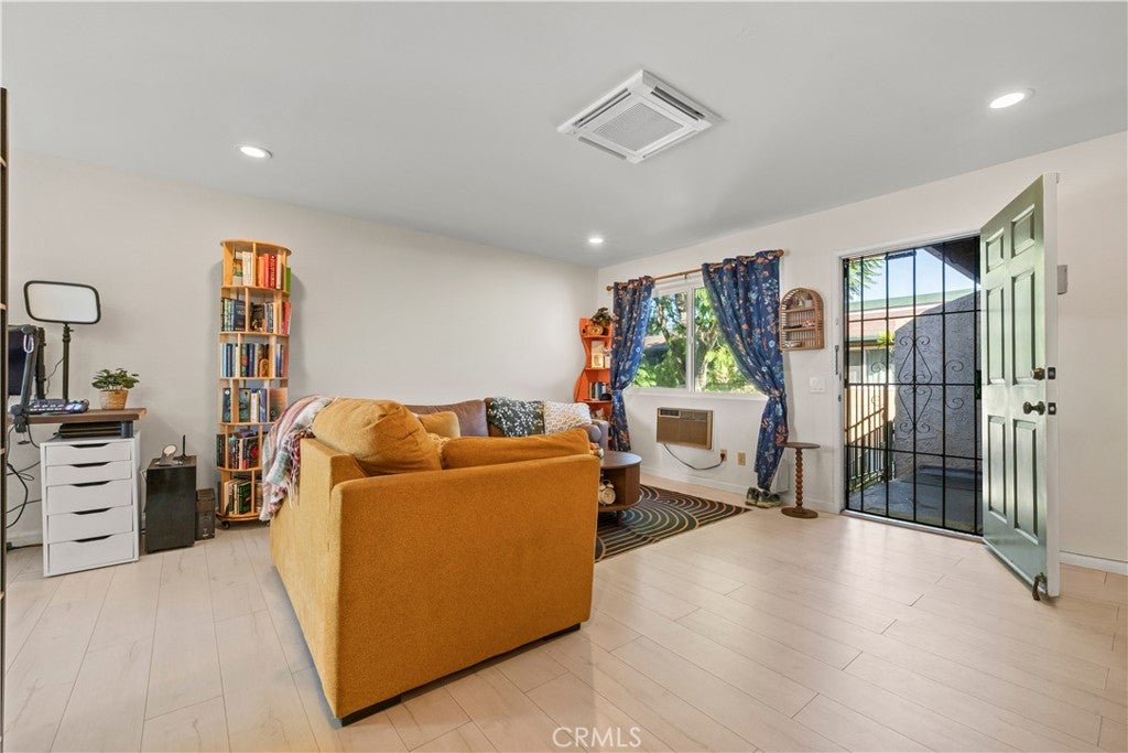 715 S Webster #30 Avenue