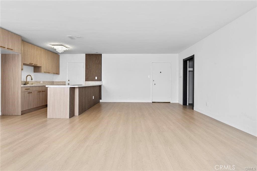 Photo of 960 Larrabee St, West Hollywood, CA 90069 (MLS # GD26162239)