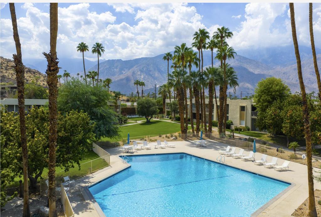 Seven Lakes C.C. - Residential