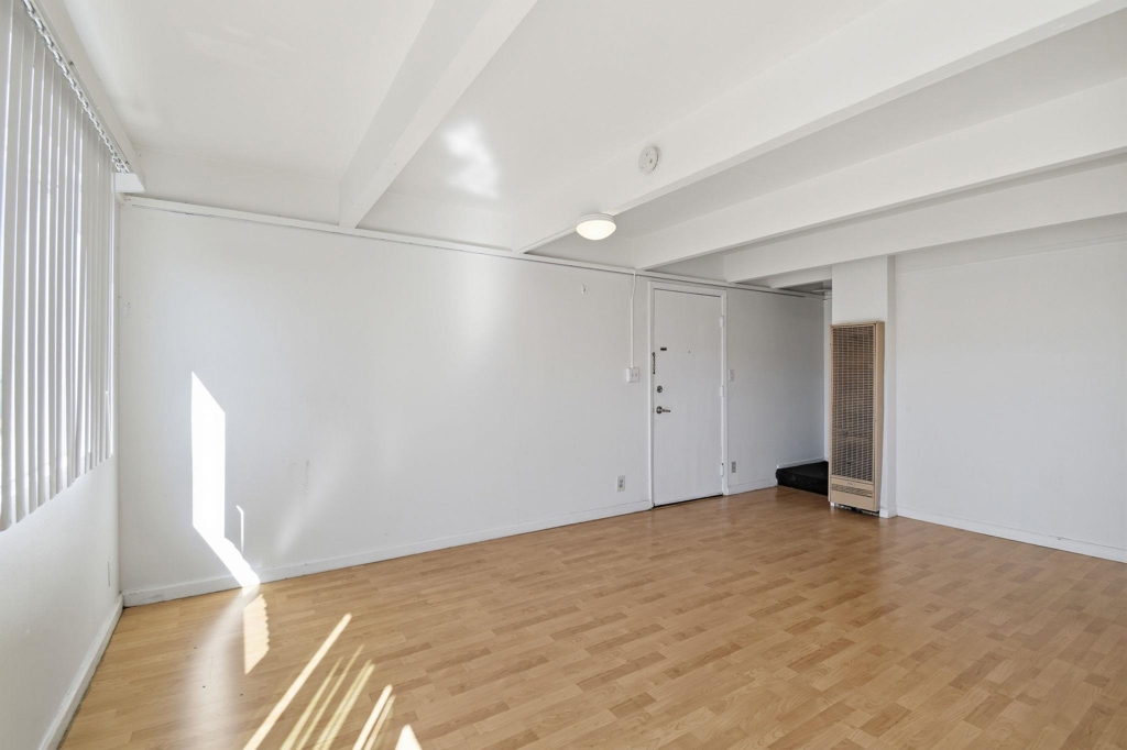 576 Sylvan St 20