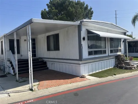 2930 W Rialto Avenue Unit 21, Rialto, CA 92376 - MLS#: RS26108304