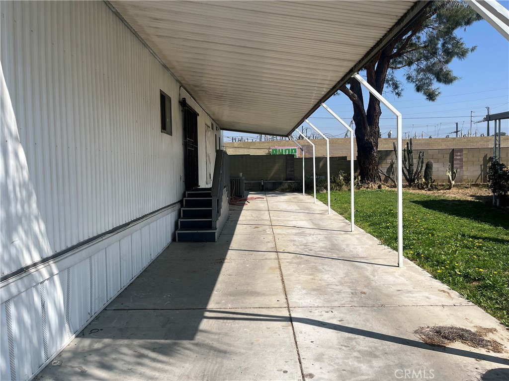 2930 W Rialto Avenue 21