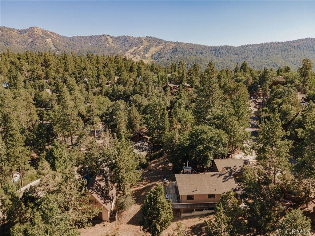 750 Villa Grove
