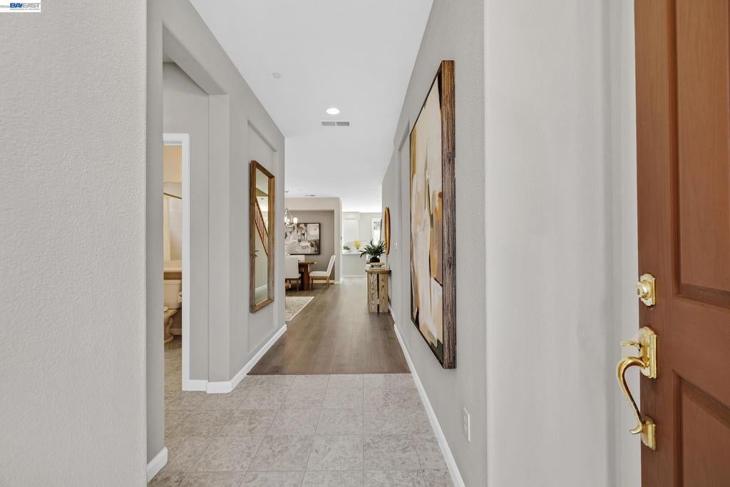 34500 Torrey Pine Ln