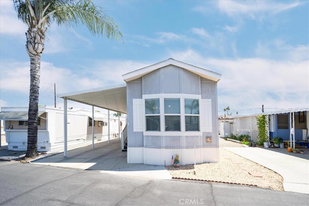 Welcome to your new oasis, a beautifully maintained 2017 manufactured home that perfectly blends comfort, convenience, and affordability.
As you step inside, you’ll be greeted by a cozy, intimate atmosphere that wraps you in warmth. The well-designed layout features a spacious 1-bedroom, 1-bathroom configuration that maximizes every inch of space, making it both functional and inviting. Enjoy the convenience of indoor laundry with a washer and gas dryer included, so you can keep your living space fresh and tidy without stepping outside!
The heart of this home is undoubtedly the kitchen. Featuring a sleek gas range, dishwasher, refrigerator, and microwave, this culinary space is perfect for whipping up delicious meals and entertaining guests. Imagine cooking your favorite dishes while enjoying friends and family in this open concept home.
The living area is clean and well-kept, exuding a cottage-like charm that invites relaxation and rejuvenation. With abundant natural light filtering through the windows, you’ll bask in the warmth of each day, finding peace and tranquility in your own private sanctuary.
Step outside and discover the extra space in the storage shed. Perfect for stowing away your gardening tools or seasonal decorations, ensuring your cozy abode stays clutter-free.
On those hot summer days, you’ll appreciate having access to the sparkling private clubhouse pool. Picture yourself lounging poolside, sipping a refreshing drink, and soaking up the sun—a perfect escape right in your community!
Location is everything, and with economical space rent and a low cost of living, this home offers not just a place to live, but a thriving lifestyle that allows you to enjoy every moment without breaking the bank.
Whether you’re a first-time homebuyer looking for a fresh start or seeking a quaint retreat to call your own, this charming manufactured home is calling your name. It’s not just a property; it’s your next chapter filled with comfort, joy, and endless possibilities!
Don’t let this dreamy opportunity slip away. Schedule your private showing today and step into a world where cozy living meets affordability! Your perfect cottage life awaits!