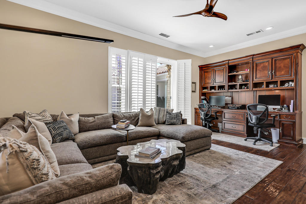 Mountain View CC - Residential Lease