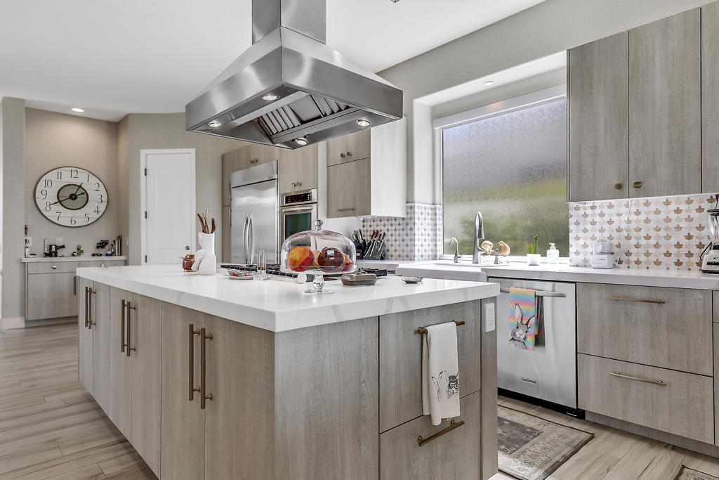 Mountain View CC - Residential Lease