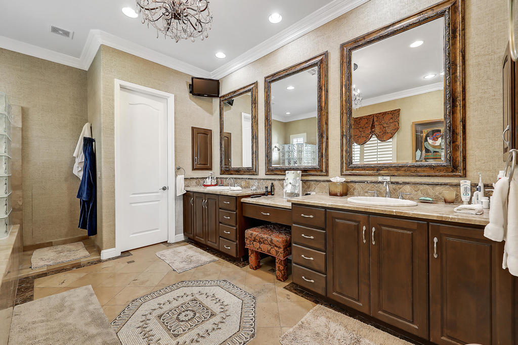 Mountain View CC - Residential Lease