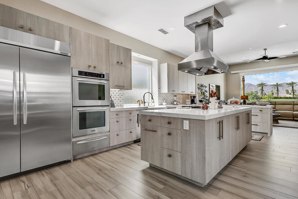 Mountain View CC - Residential Lease