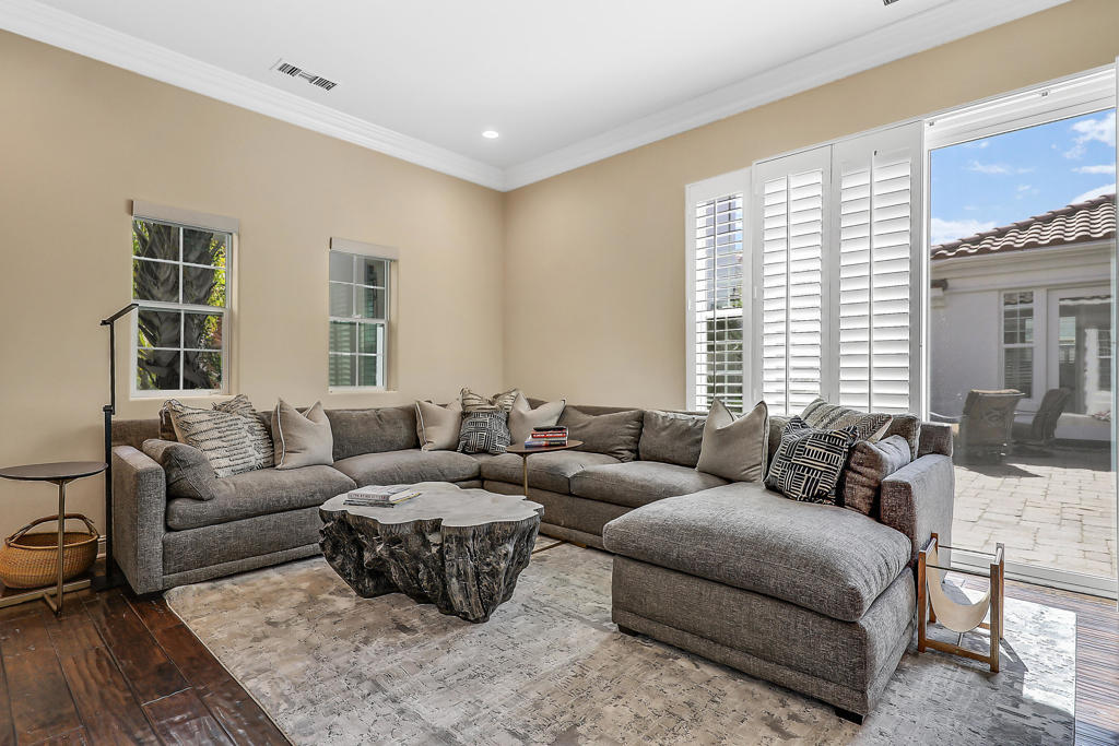 Mountain View CC - Residential Lease