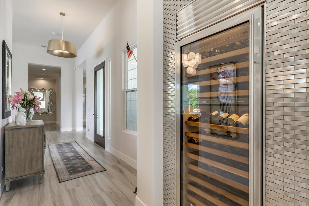 Mountain View CC - Residential Lease