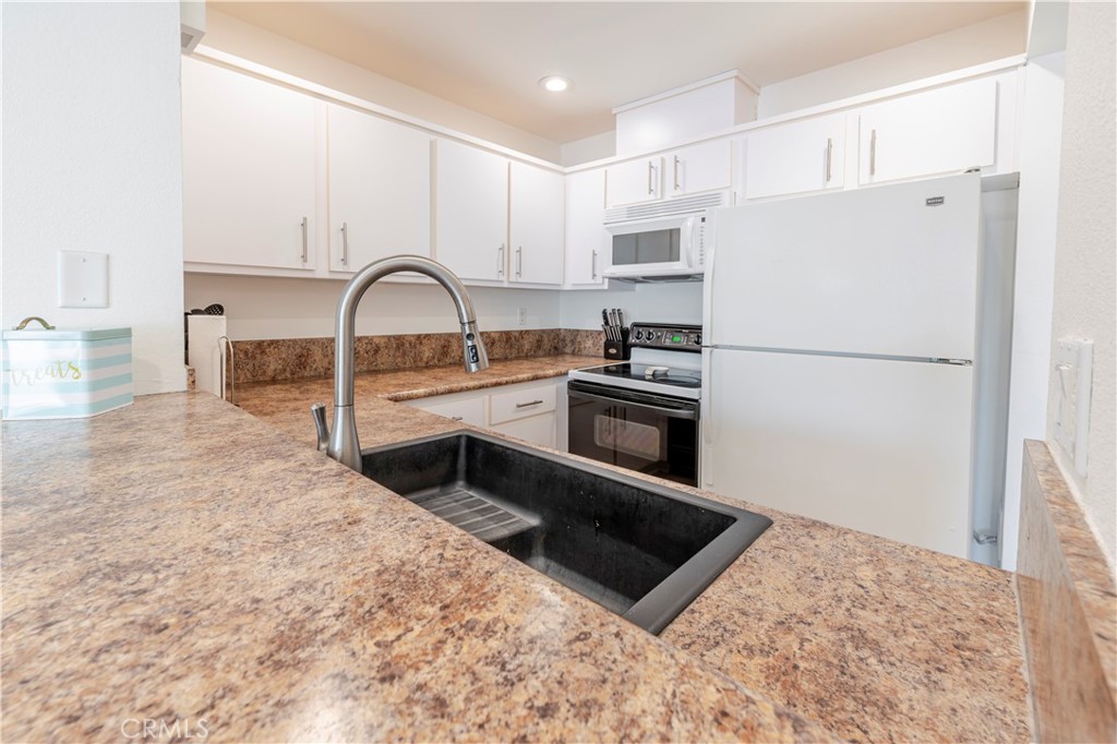 25761 Le Parc 82