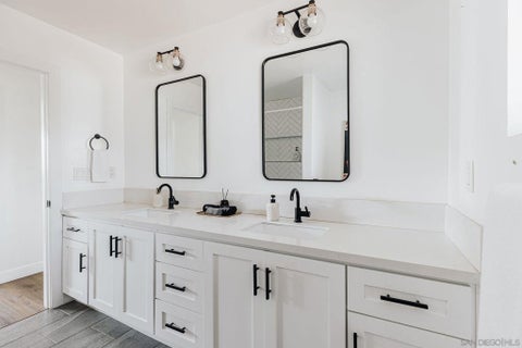 Tiny photo for 3805 Atascadero Dr, San Diego, CA 92107 (MLS # 260017820SD)