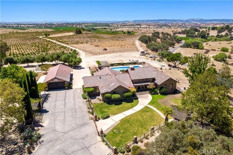 Tiny photo for 2995 Pleasant RD, San Miguel, CA 93451 (MLS # NS26172048)
