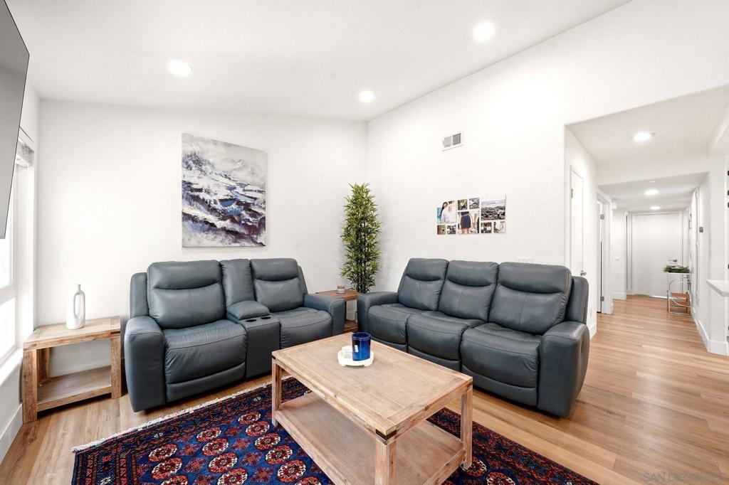9970 Scripps Westview Way 92