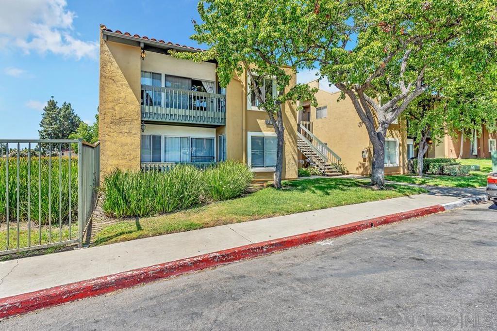 17195 w bernardo dr 206