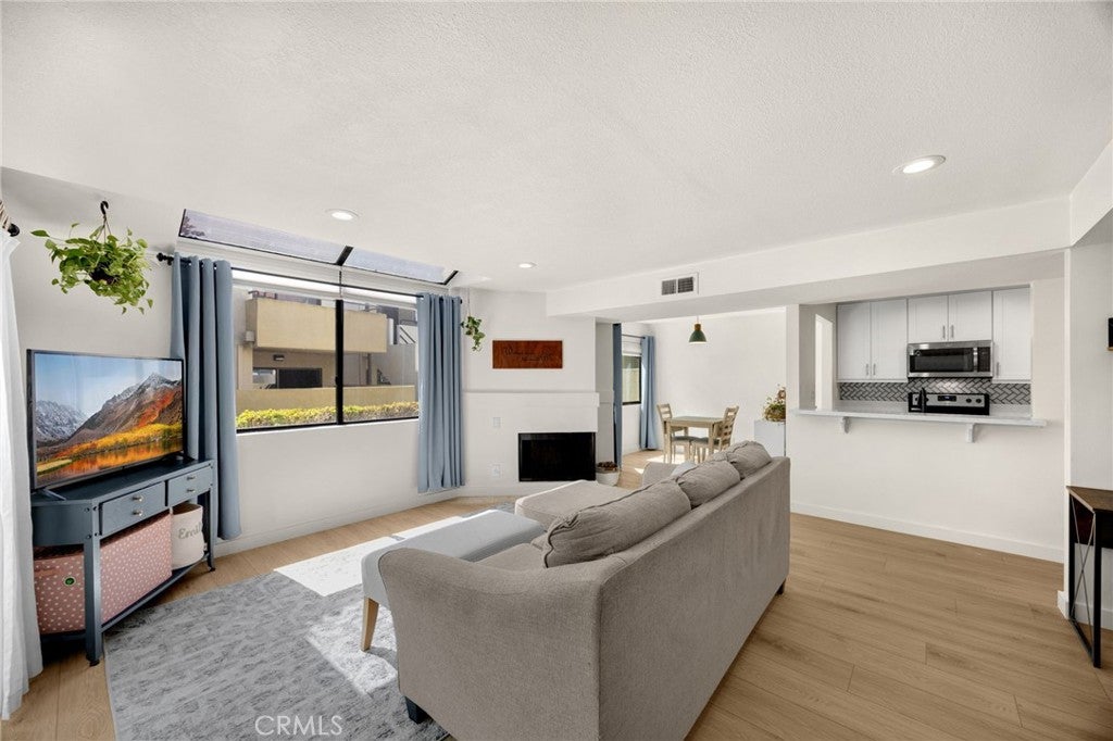 13096 Le Parc 57
