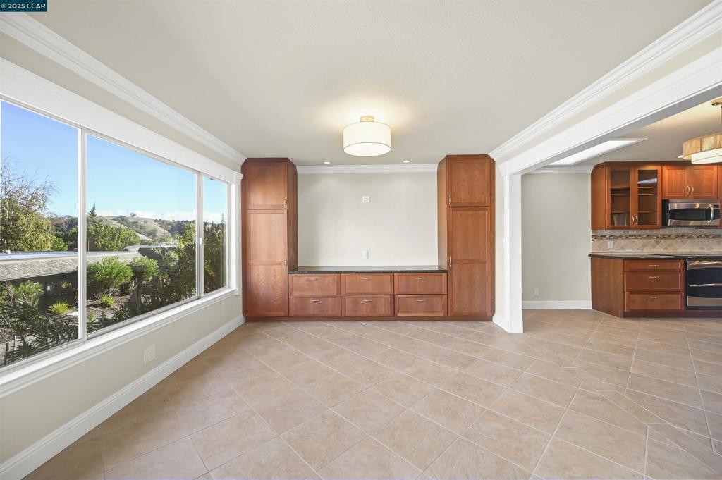 ROSSMOOR - Residential