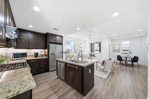 Photo of 4023 Clydesdale, Fremont, CA 94555 (MLS # ML82041220)