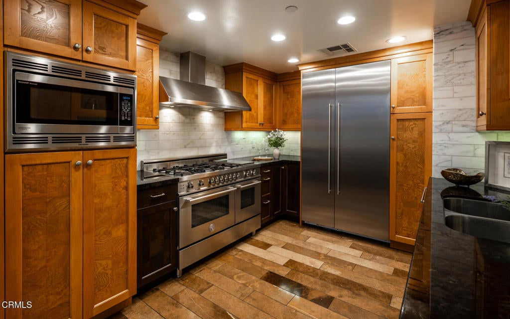 250 S De Lacey Avenue 305A