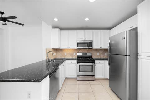 Tiny photo for 2238 Watermarke Place Pl, Irvine, CA 92612 (MLS # OC26148654)