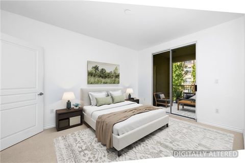 Tiny photo for 2238 Watermarke Place Pl, Irvine, CA 92612 (MLS # OC26148654)
