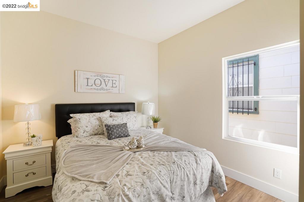 TUXEDO - Residential