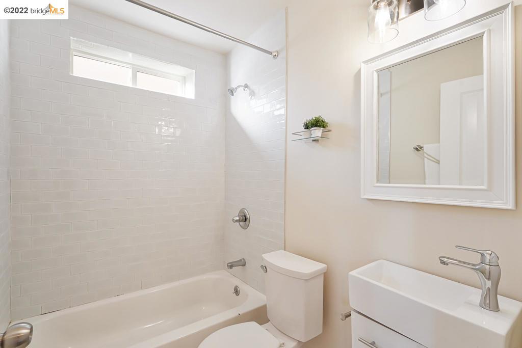 TUXEDO - Residential