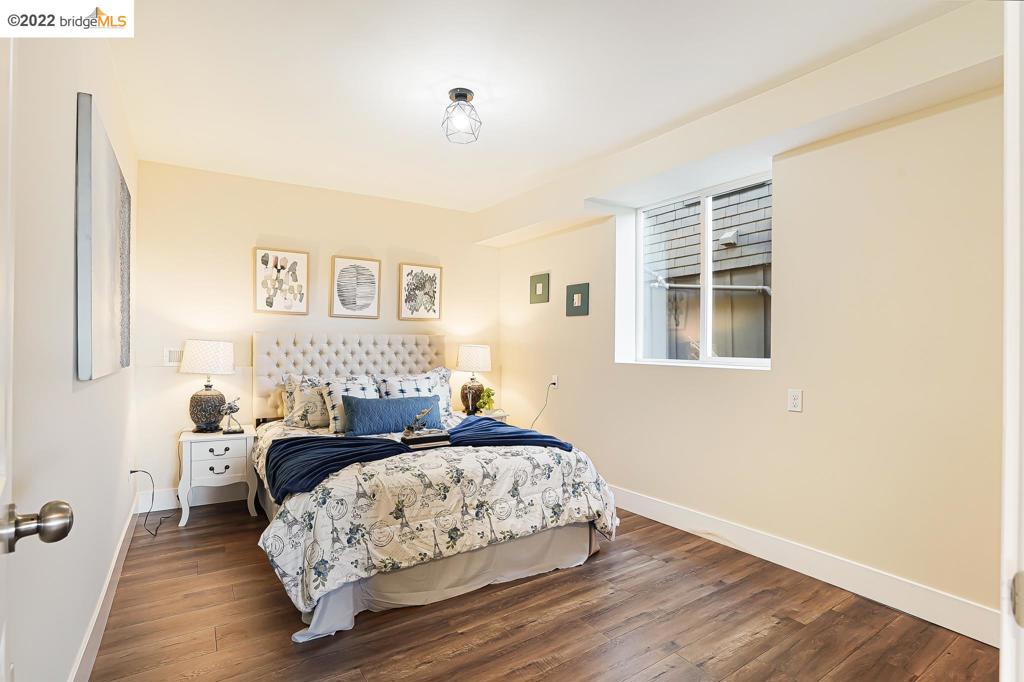 TUXEDO - Residential