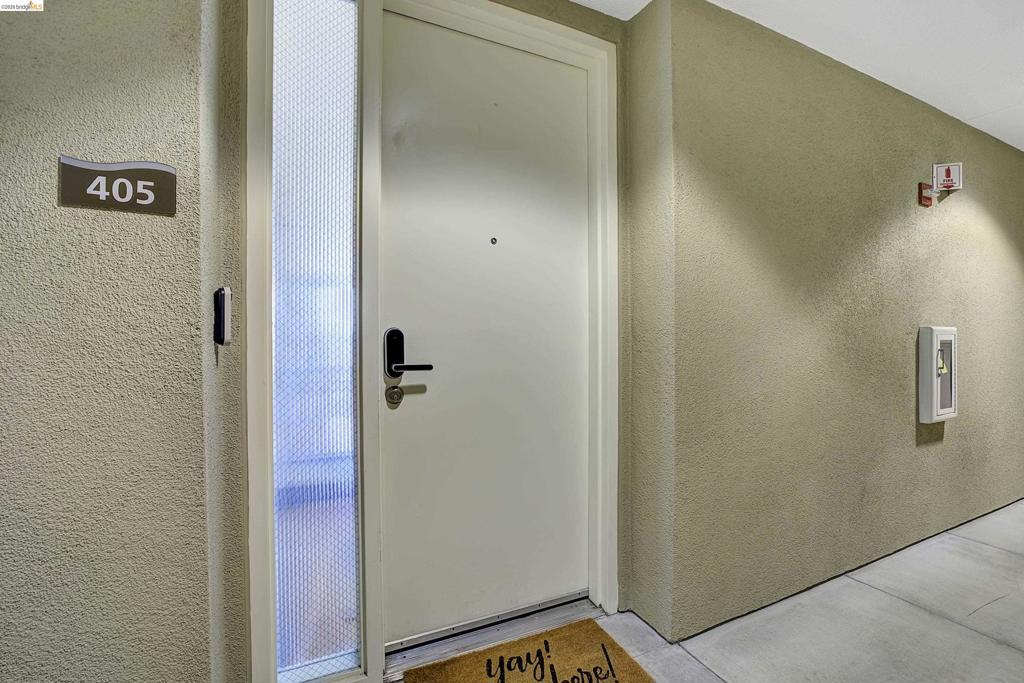 3090 Glascock St 405, Oakland CA 94601