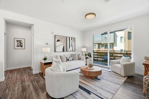 Photo of 1985 Mahuron Circle, San Jose, CA 95133 (MLS # ML82044336)