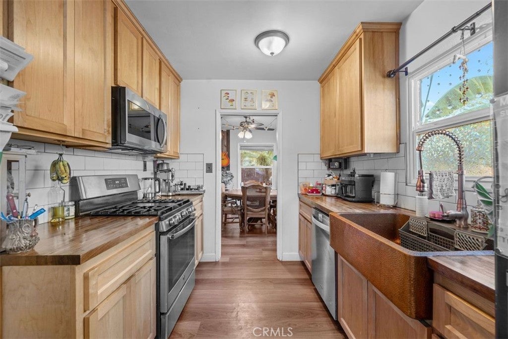 2325 Barnett