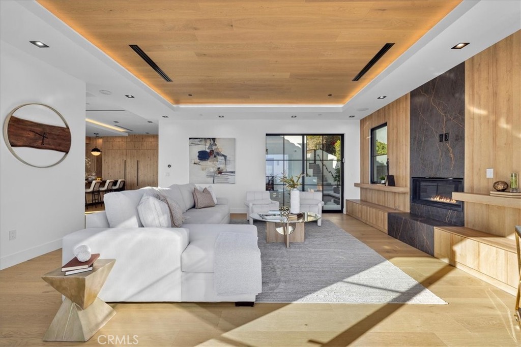 2532 Via Sanchez