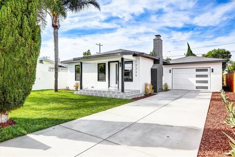 Photo of 12239 Brittain St, Hawaiian Gardens, CA 90716 (MLS # OC26074324)