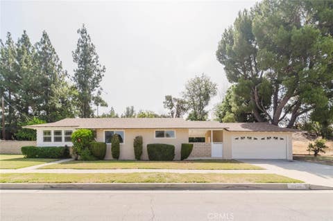 Photo of 10826 Blucher Avenue, Granada Hills, CA 91344 (MLS # SR26140123)