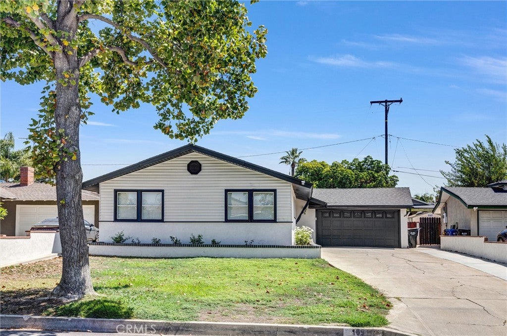 10918 Kentucky AVE