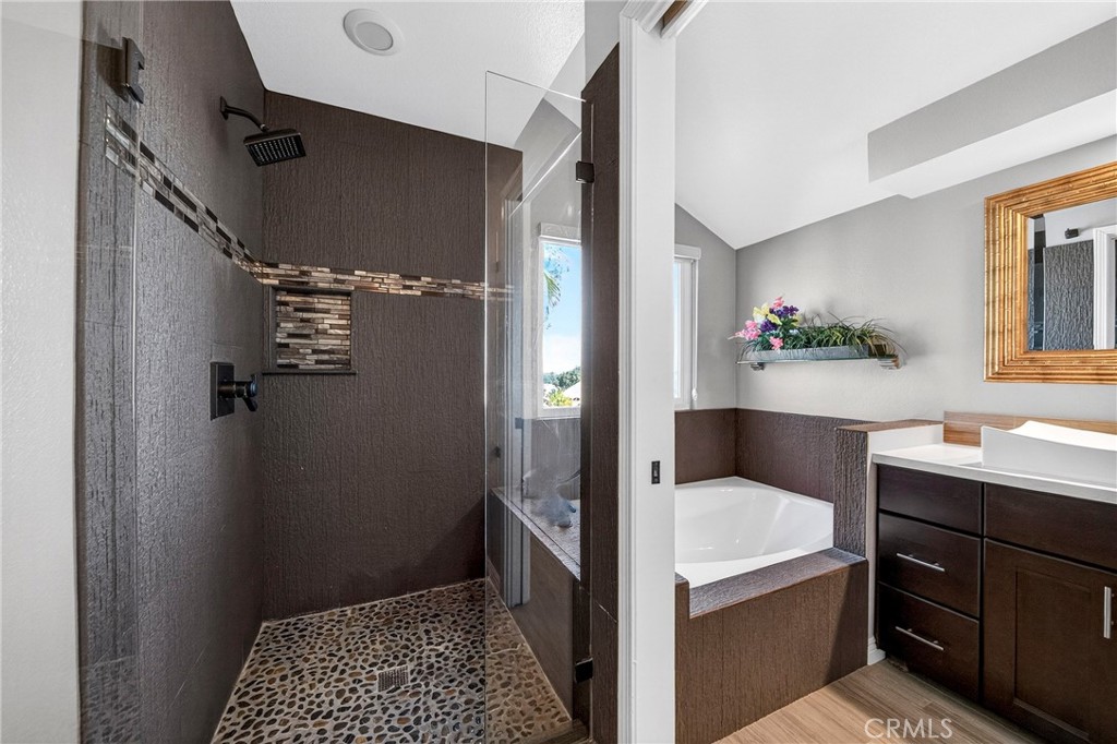 HIGHLANDS - Residential Lease