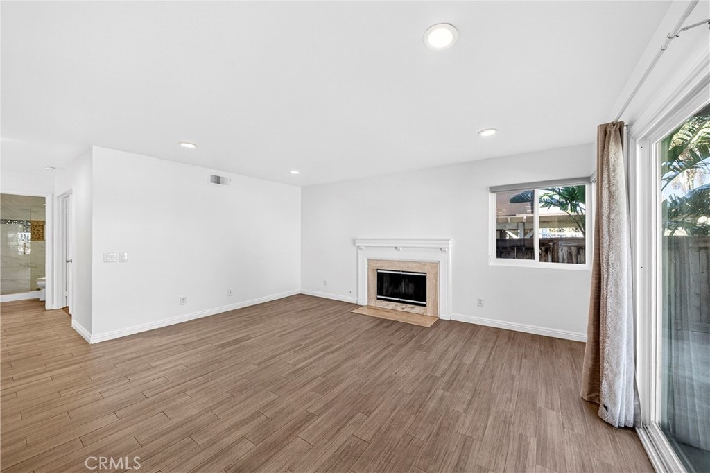 HIGHLANDS - Residential Lease