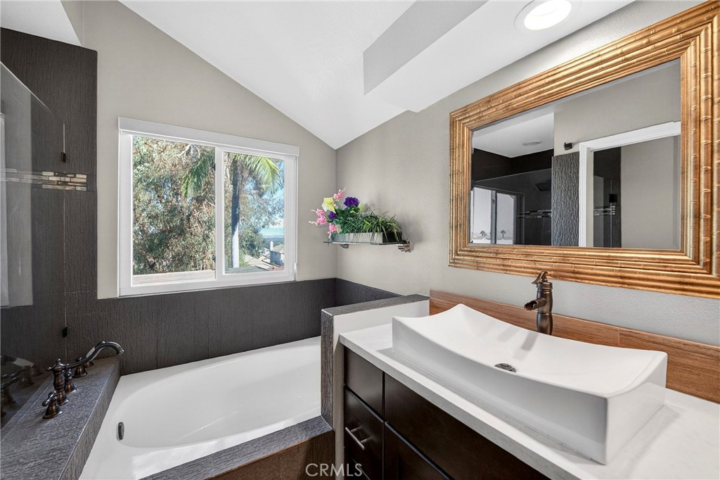 HIGHLANDS - Residential Lease