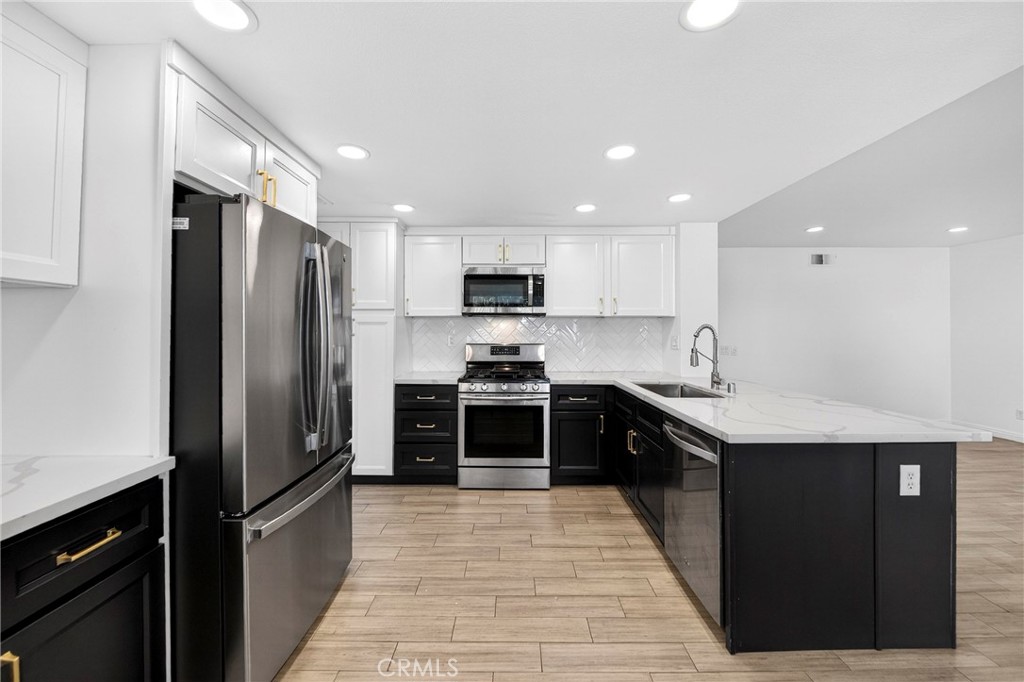 HIGHLANDS - Residential Lease