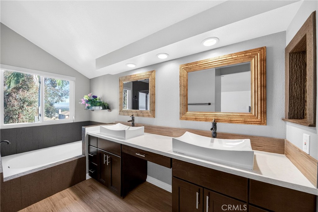 HIGHLANDS - Residential Lease