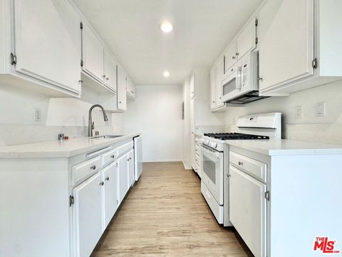Photo of 12235 Magnolia BLVD #306, Los Angeles, CA 91607 (MLS # 26829217)