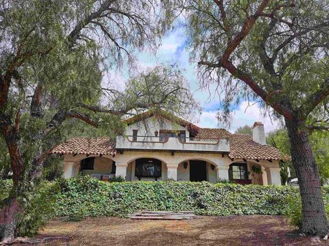 Photo of 18055 Old Coach Rd Rd, Poway, CA 92064 (MLS # 260010054SD)