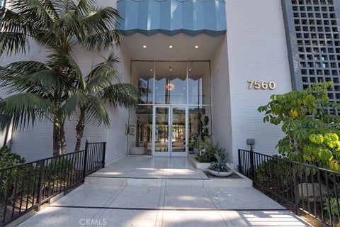 Photo of 7560 Hollywood Boulevard #110, Los Angeles, CA 90046 (MLS # SR26120878)