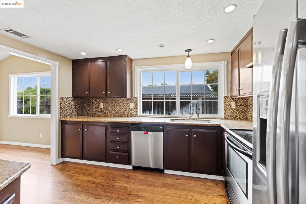 LIVERMORE - Residential