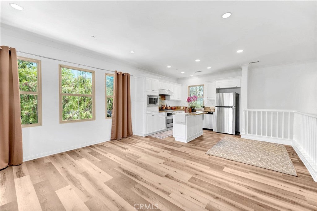 56 Talisman 9, Irvine CA 92620 - Photo 8